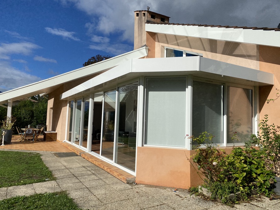 VERANDA 