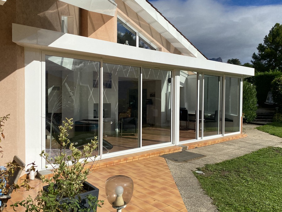 VERANDA 
