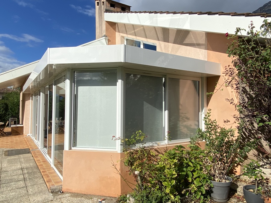 VERANDA 
