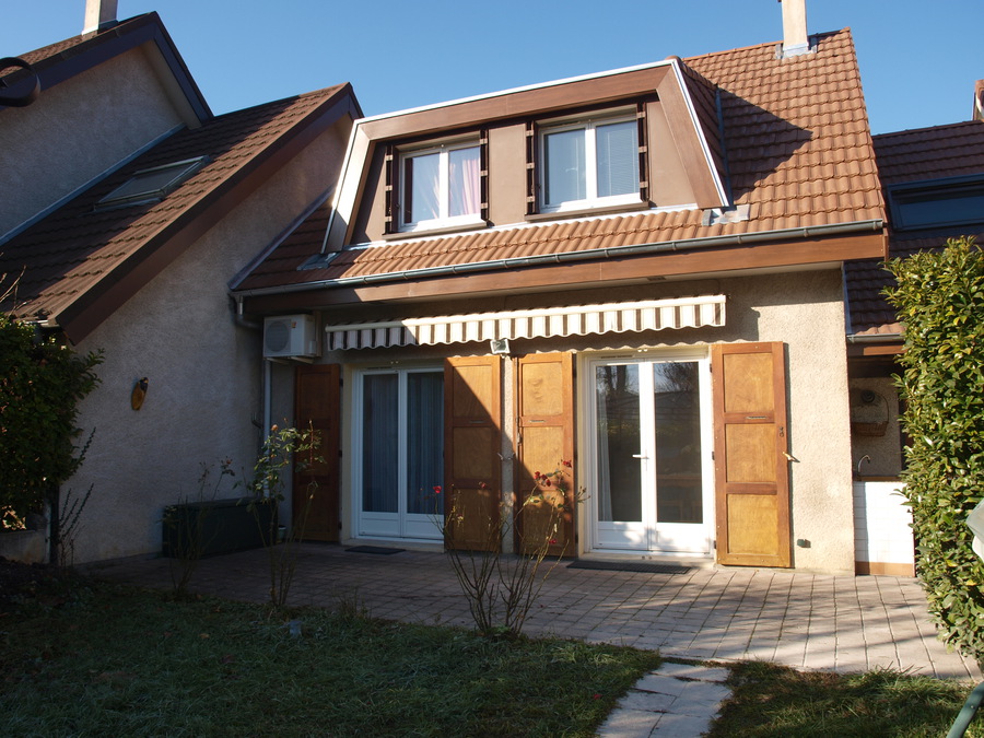 Véranda sur mesure de couleur bois