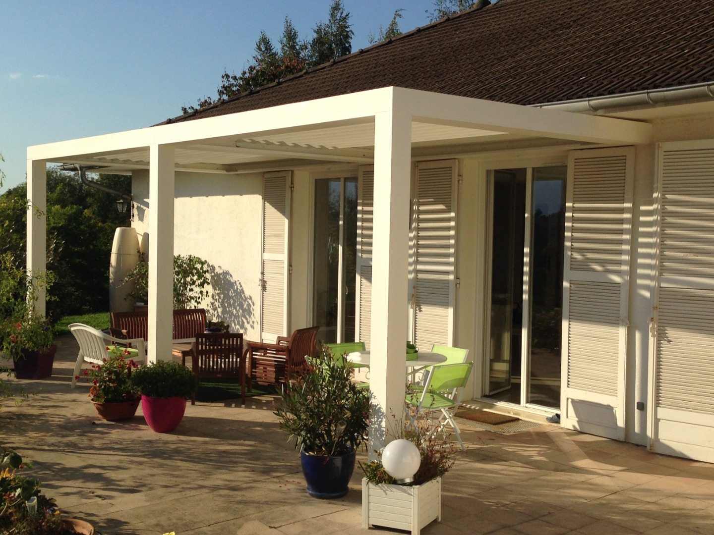 Mise en situation de cette belle PERGOLA